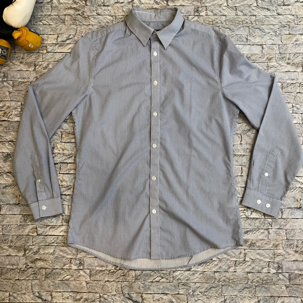 H&M Easy Iron Sim Fit Top M - Picture 2 of 8